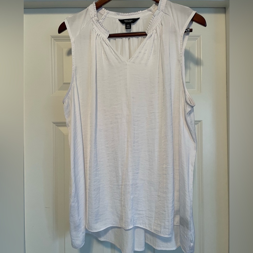 Simply Vera Vera Wang White Sleeveless Tank Top